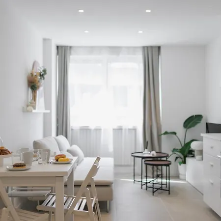 Apartment Spacieux Summer Getaway Ideal For 6 *